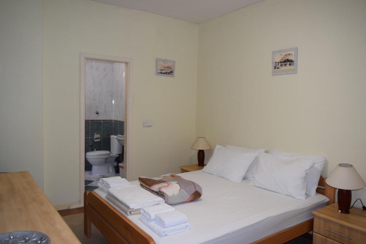 Apartmani Bobo Kotor Eksteriør billede