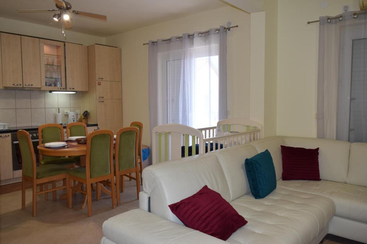 Apartmani Bobo Kotor Eksteriør billede