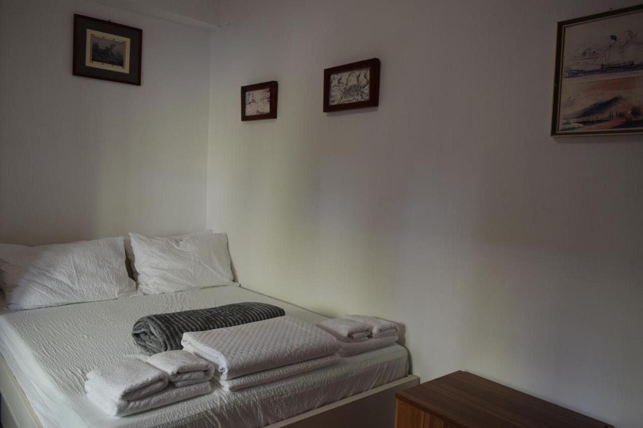 Apartmani Bobo Kotor Eksteriør billede