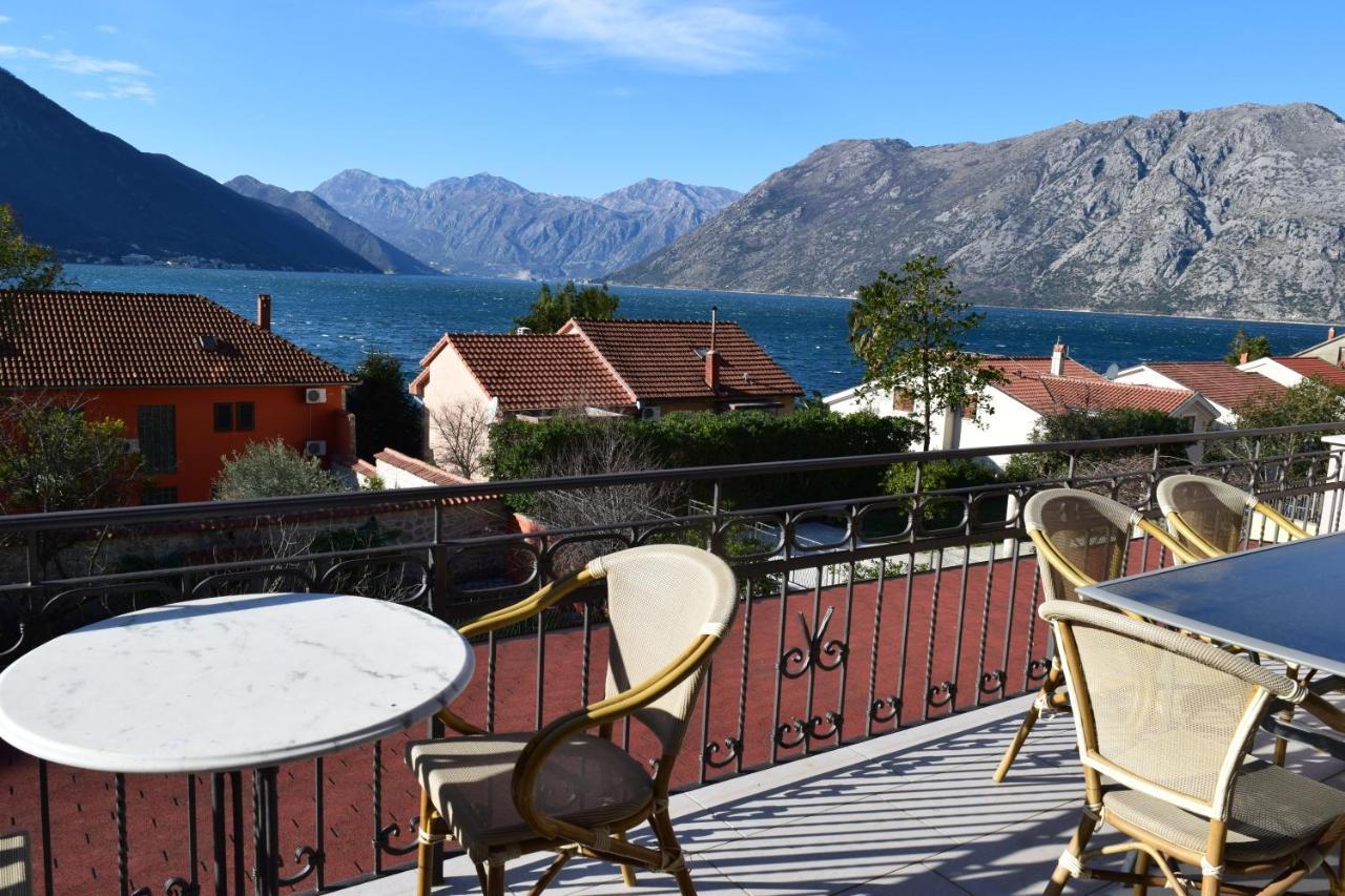 Apartmani Bobo Kotor Eksteriør billede