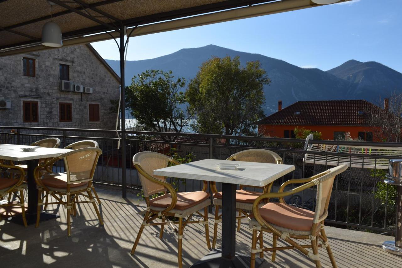 Apartmani Bobo Kotor Eksteriør billede
