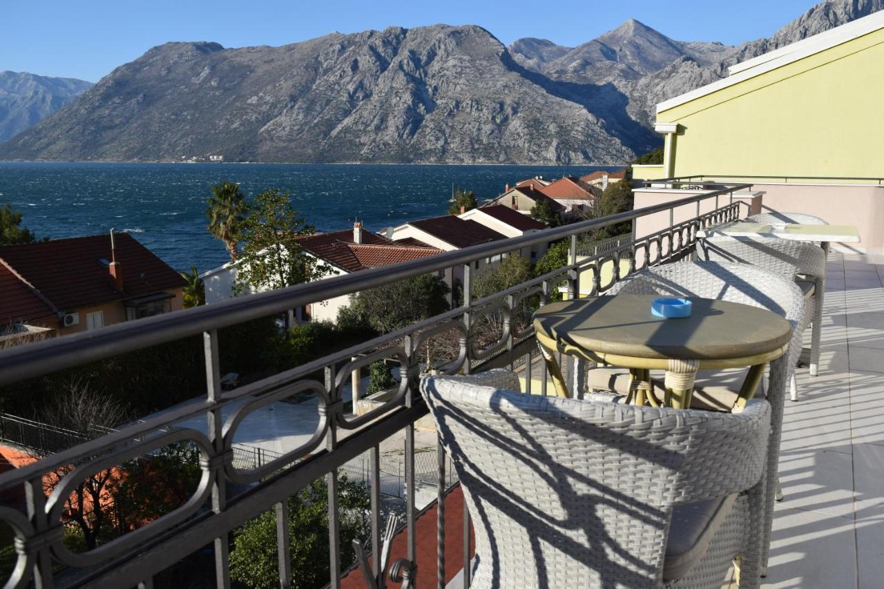 Apartmani Bobo Kotor Eksteriør billede