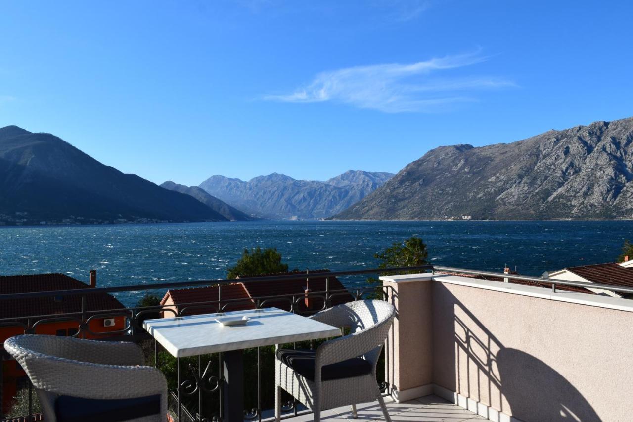 Apartmani Bobo Kotor Eksteriør billede