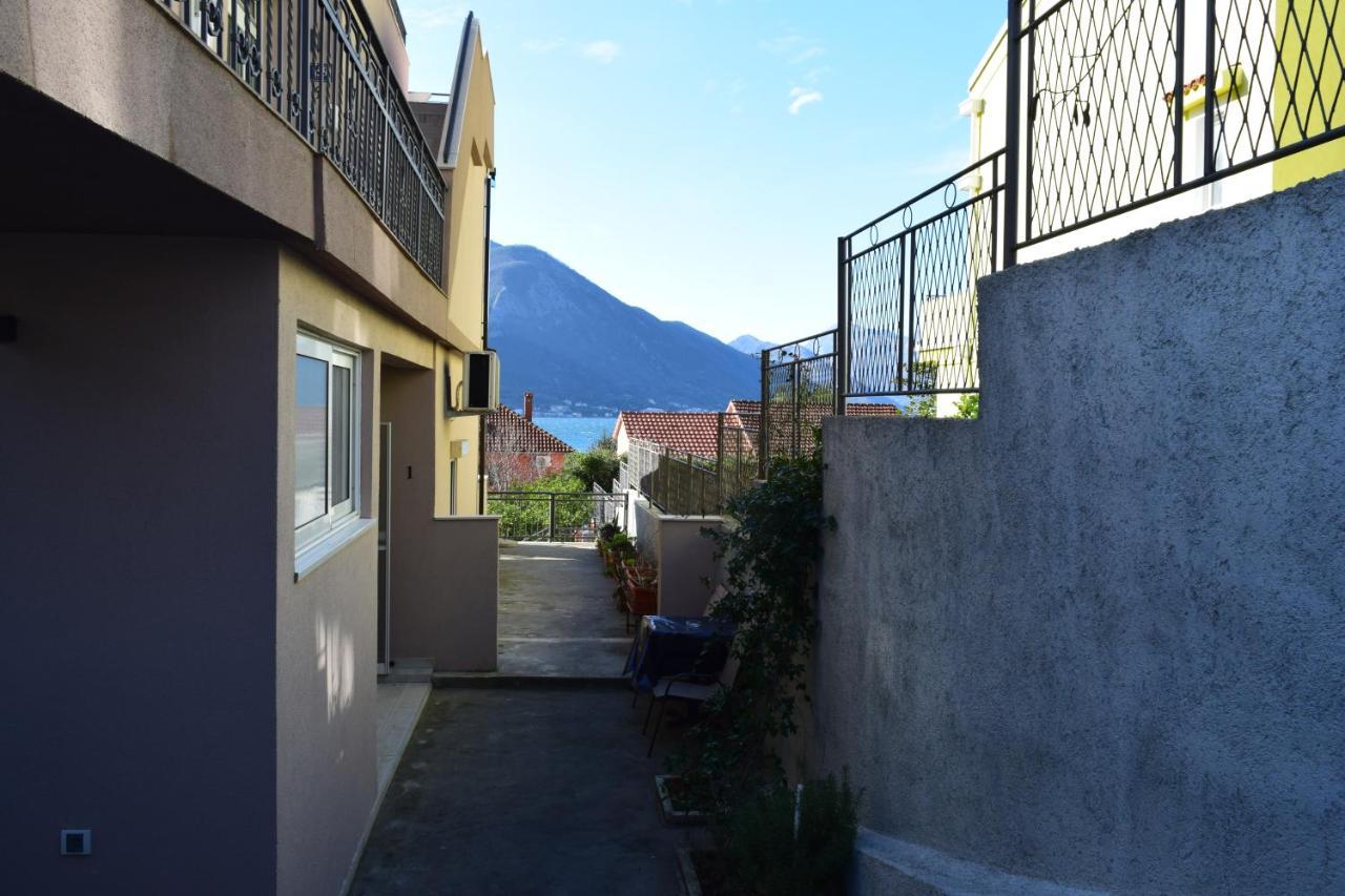 Apartmani Bobo Kotor Eksteriør billede