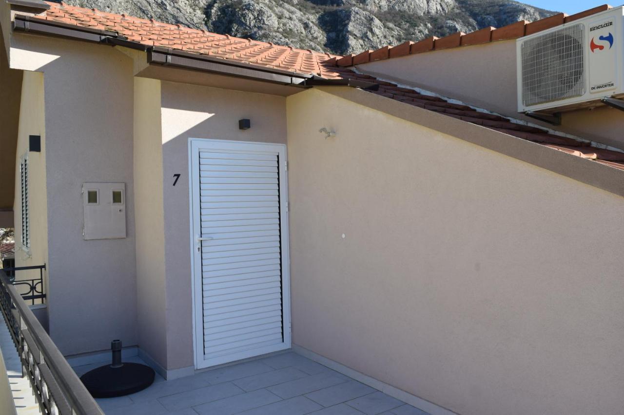 Apartmani Bobo Kotor Eksteriør billede