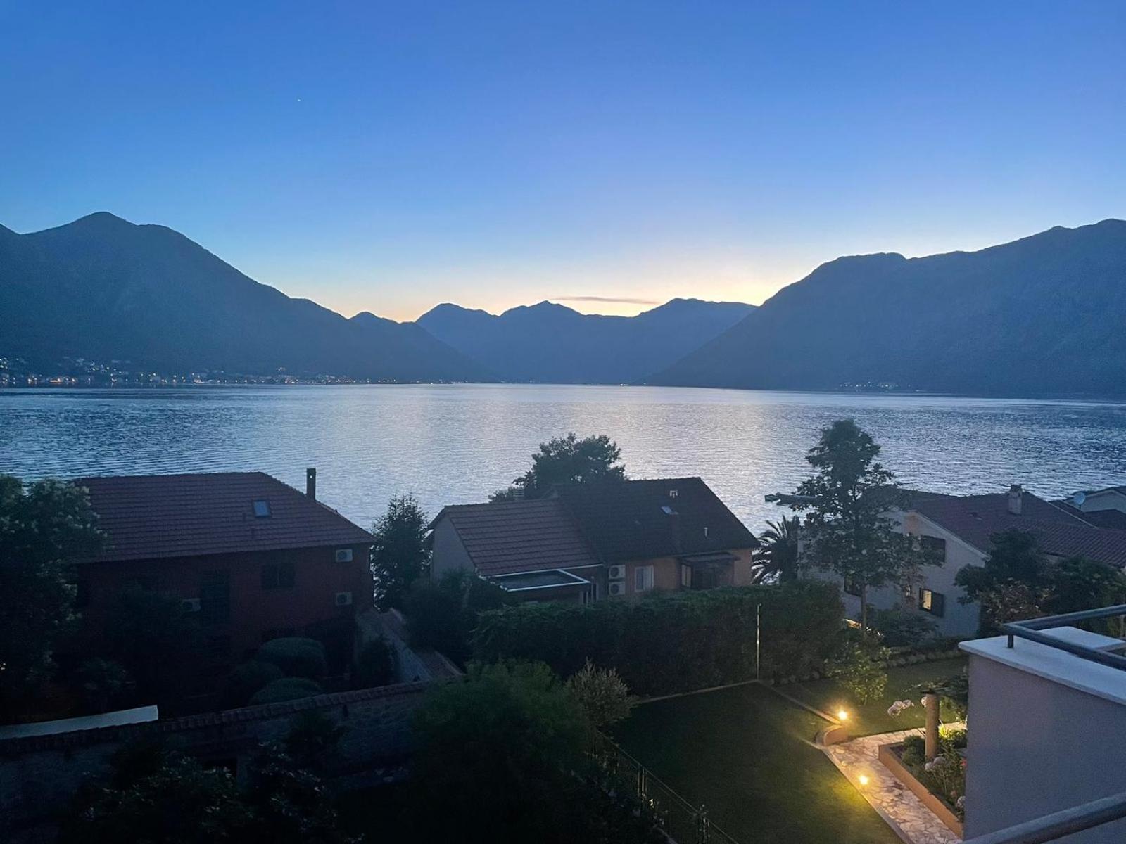 Apartmani Bobo Kotor Eksteriør billede